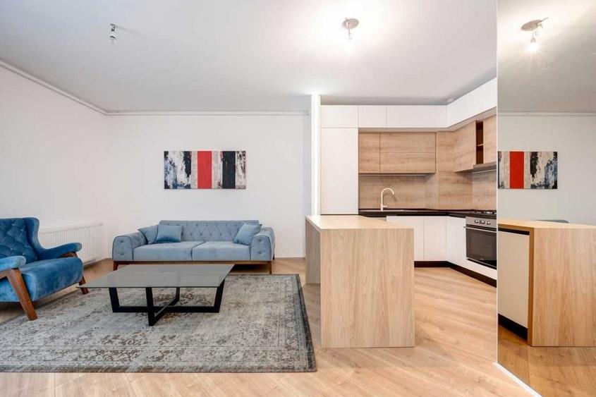Apartament cu 3 camere decomandat în Nord