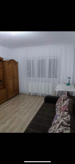 Apartament cu 2 camere decomandat în Plopilor