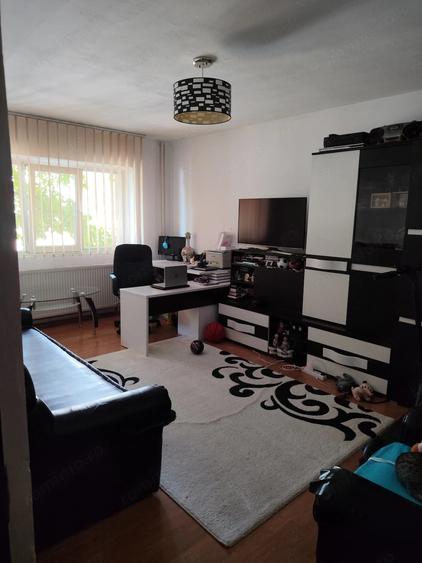 Apartament cu 3 camere decomandat în Fabric