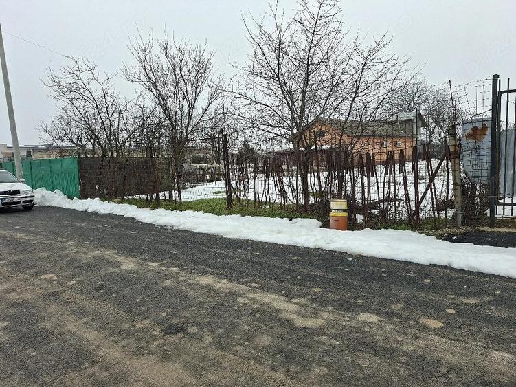 Teren de 1187 mp, în Domnești