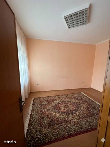 Casă cu 4 camere cu Teren 216 Mp în Iancului