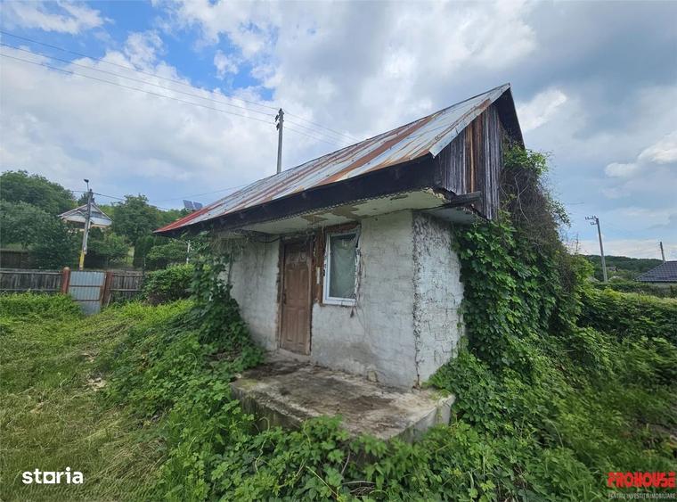 Casă cu 2 camere cu Teren 300 Mp în Luncani