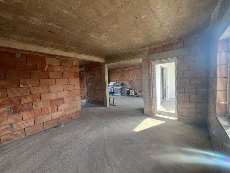 Casă cu 3 camere în Sângeorgiu de Mureș