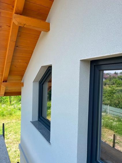 Casă cu 4 camere cu Teren 443 Mp în Holboca