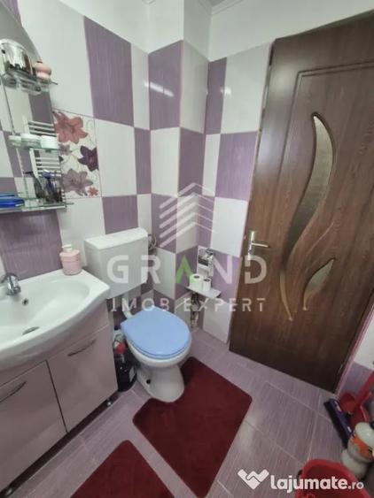 Apartament cu 3 camere semidecomandat în Central