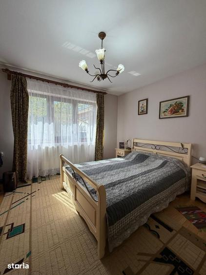Casă cu 4 camere cu Teren 1141 Mp în Cașin
