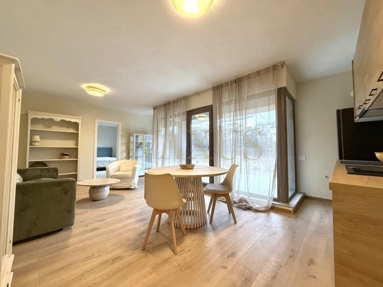 Apartament cu 3 camere semidecomandat, mobilat în Borhanci