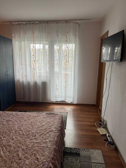 Garsonieră decomandată în Lipovei
