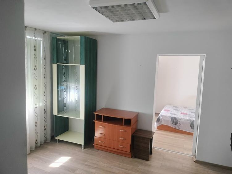 Apartament cu 2 camere semidecomandat în Micro 19