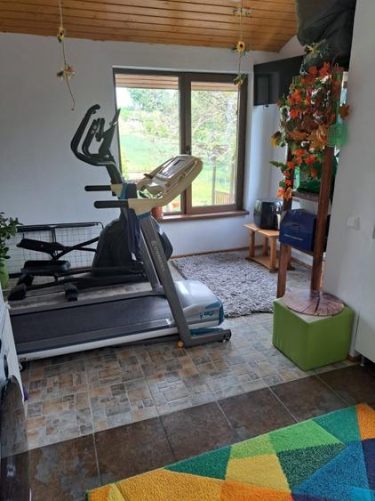 Casă individuală cu 4 camere cu Canalizare în Lelești
