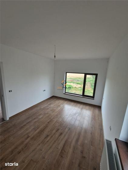 Casă cu 3 camere cu Teren 750 Mp în Chevereșu Mare