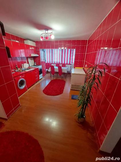 Apartament cu 2 camere decomandat în Petroșani