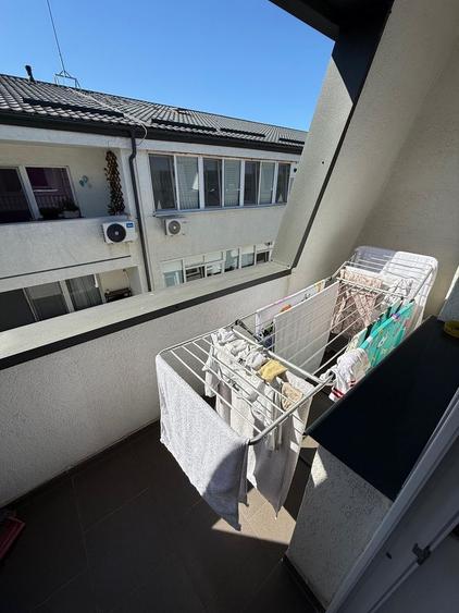 Apartament cu 3 camere decomandat în Berceni