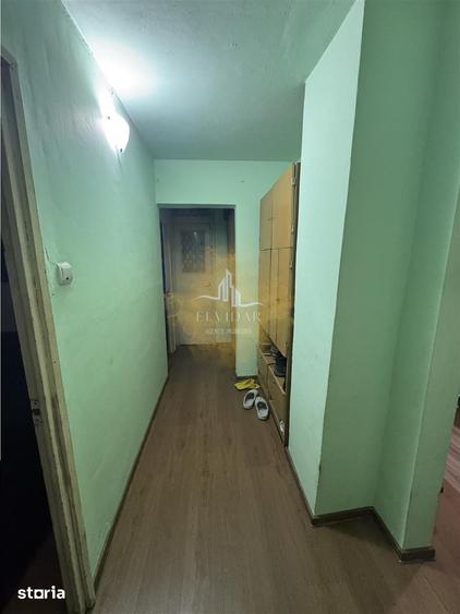 Apartament cu 4 camere decomandat în Bucovina
