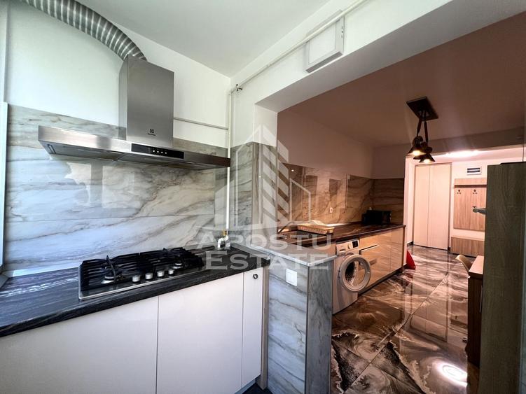Apartament cu 4 camere decomandat, mobilat în Olimpia-Stadion