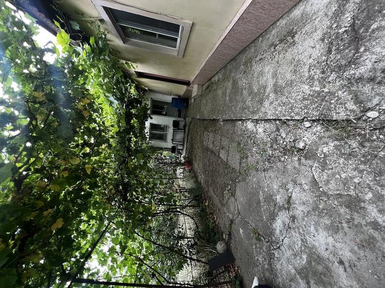 Casă cu 3 camere cu Teren 656 Mp în Malu