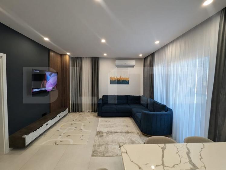 Apartament cu 3 camere decomandat, mobilat în Nufărul