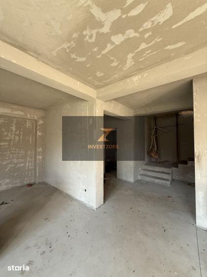 Casă cu 6 camere cu Teren 806 Mp în Cetariu