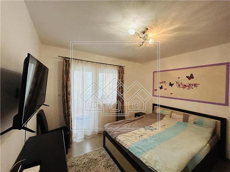 Ap spatios, mobilat si utilat, 3 camere, 2 balcoane, 2 parcari - 14