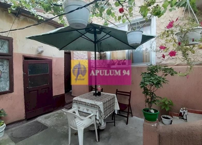 Casă cu 3 camere semidecomandat cu Canalizare în Alba Iulia