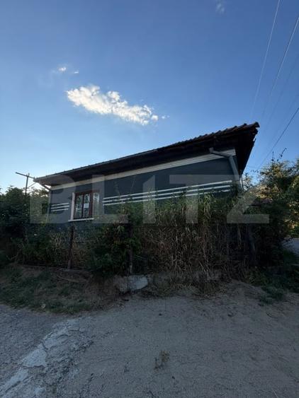 Casă individuală cu 3 camere cu Teren 1439 Mp în Hondol