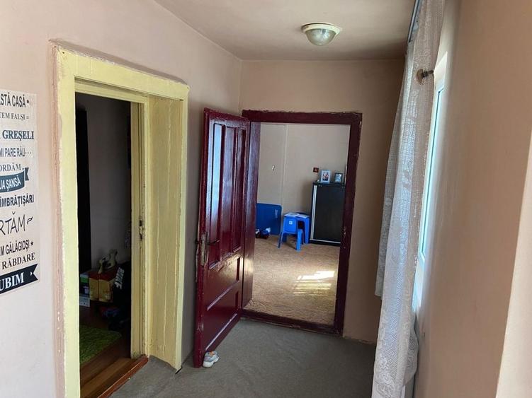 Casă cu 4 camere în Bujac