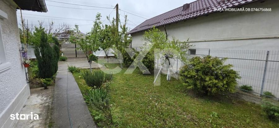Casă cu 4 camere cu Teren 1145 Mp în