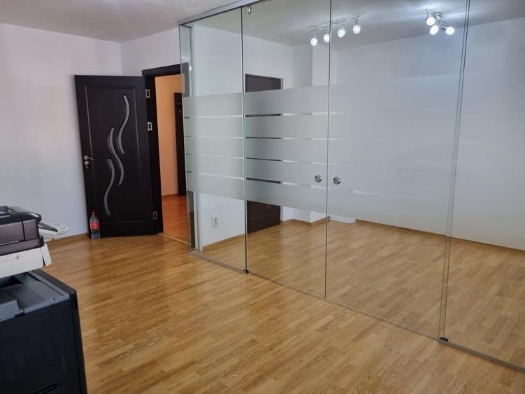 Garsonieră decomandată în Vitan