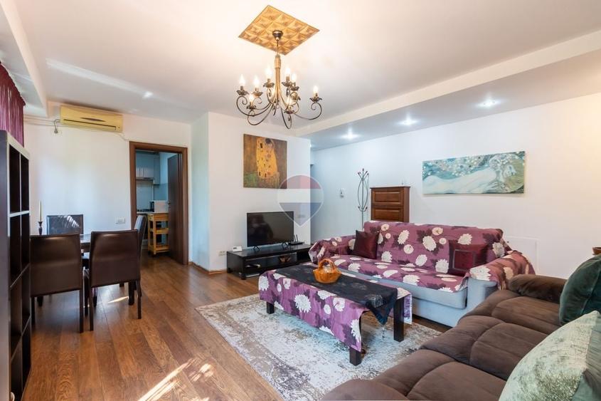 Apartament cu 3 camere semidecomandat, mobilat în Dorobanți
