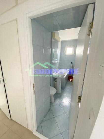 Apartament cu 2 camere semidecomandat în Casa de Cultură