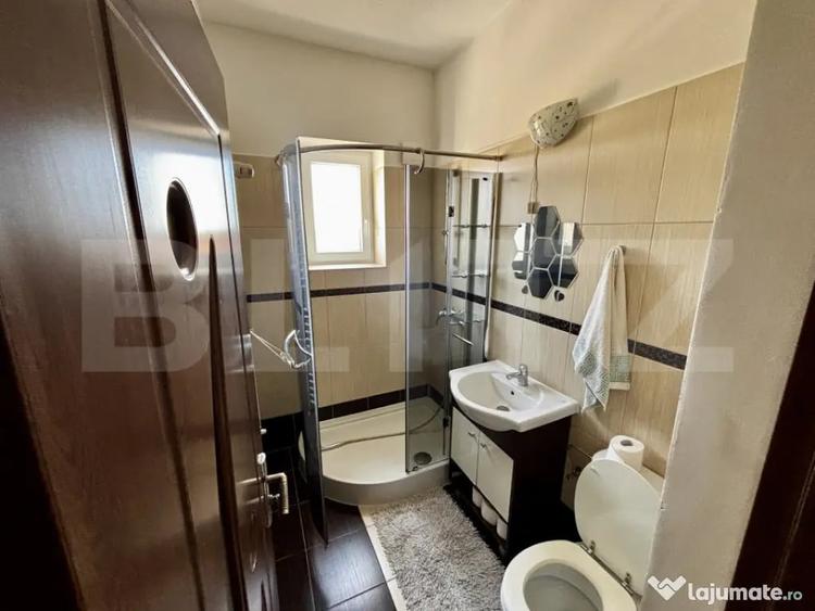 Apartament cu 4 camere decomandat în Central