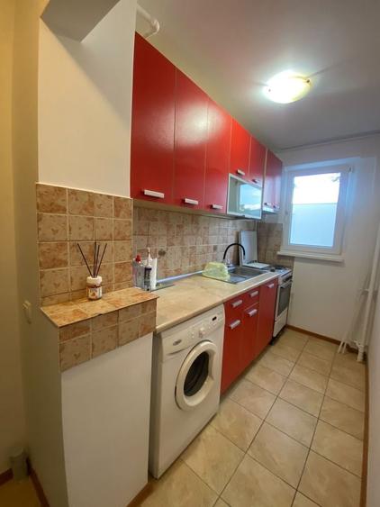 Apartament cu 2 camere decomandat în Costin Georgian