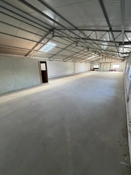 Spațiu industrial, de 400 mp, în Central