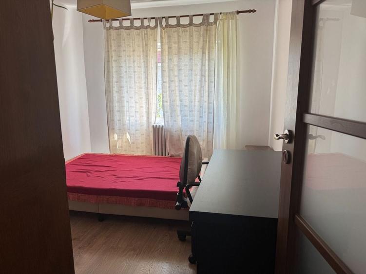 Apartament cu 3 camere decomandat, mobilat în Gheorgheni