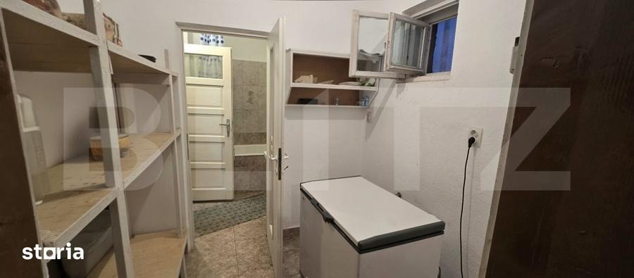Casă cu 6 camere cu Teren 1967 Mp în Doba
