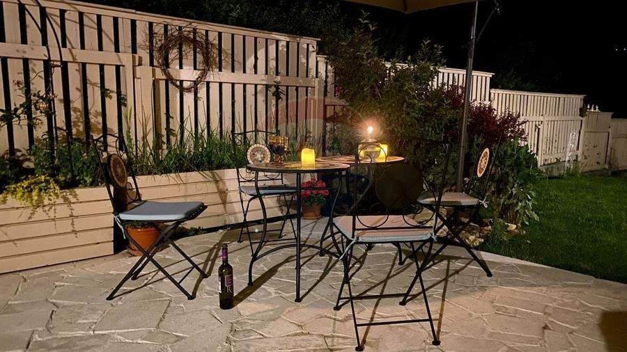 Casă individuală cu 7 camere cu Teren 470 Mp în Borhanci