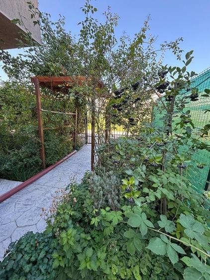Casă cu 4 camere cu Canalizare în Sud-Est