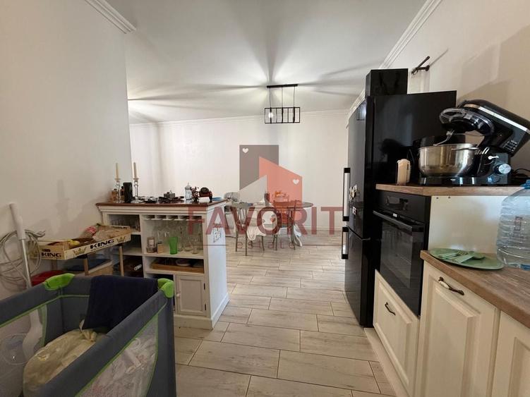 Duplex cu 3 camere cu Canalizare în Sânandrei