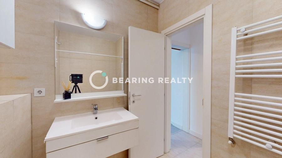 Apartament cu 2 camere semidecomandat, mobilat în Nord