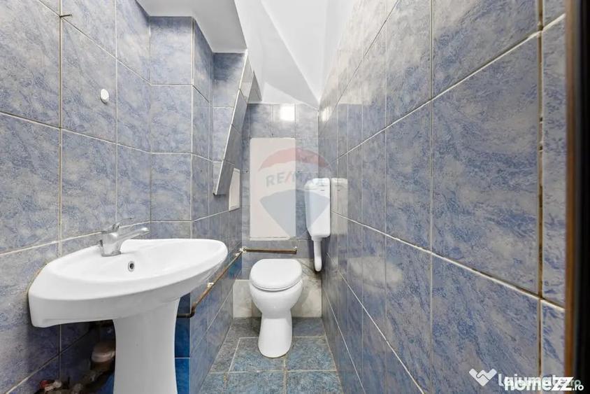 Spațiu comercial, de 120 mp, în Central
