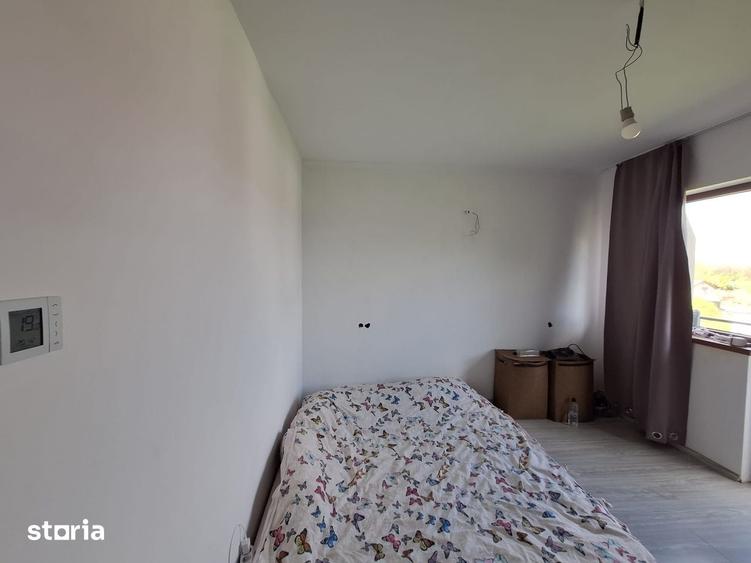 Casă cu 5 camere cu Teren 207 Mp în Apahida