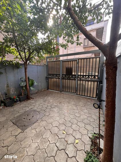 Apartament cu 4 camere în Eminescu