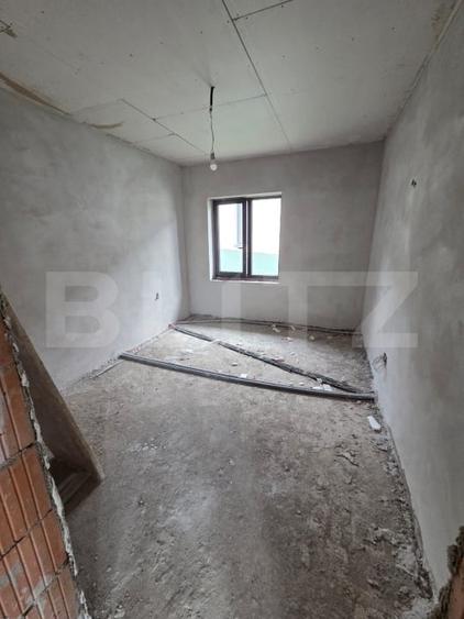 Casă individuală cu 3 camere cu Canalizare în Jibou