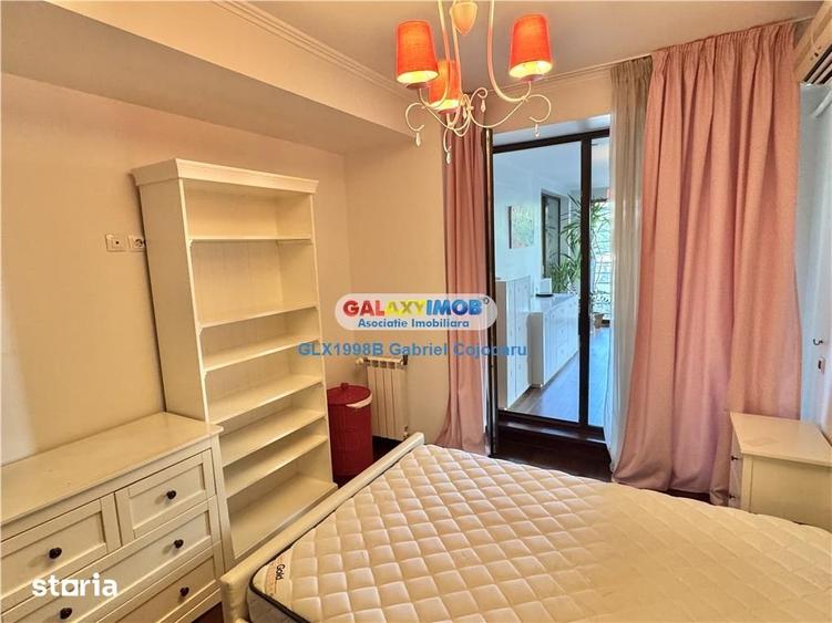 Apartament cu 3 camere, mobilat în Pajura
