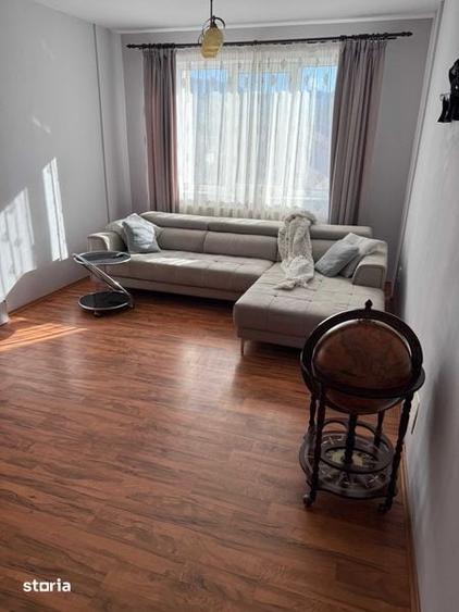 Apartament cu 3 camere în Astra