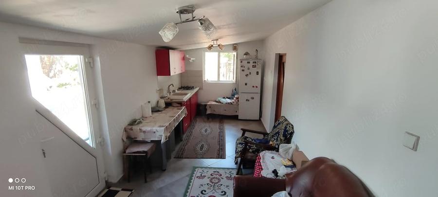 Casă cu 4 camere cu Teren 700 Mp în Fundeni