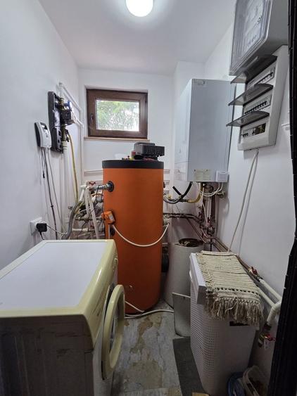 Casă individuală cu 4 camere cu Canalizare în Podu Oltului