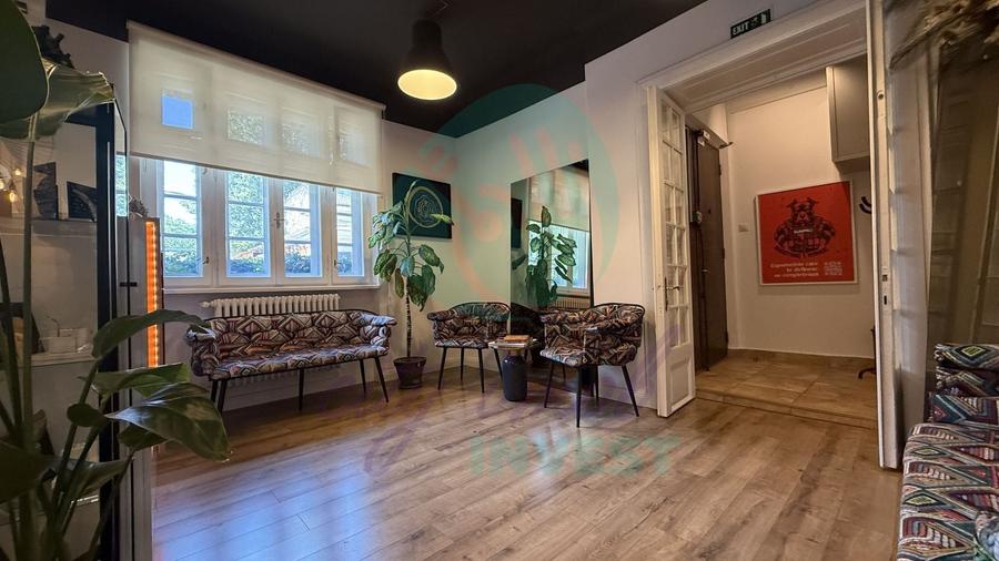 Apartament cu 4 camere în P-ța Romană