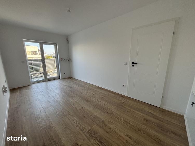 Casă cu 4 camere cu Teren 220 Mp în Central