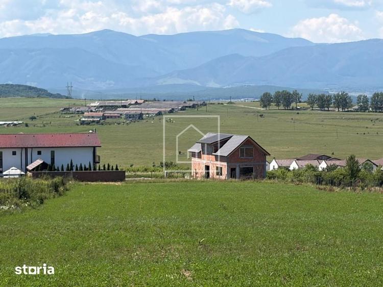Casă cu 4 camere decomandat cu Teren 330 Mp în Central